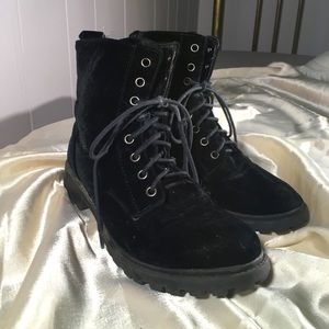 H&M velour boots